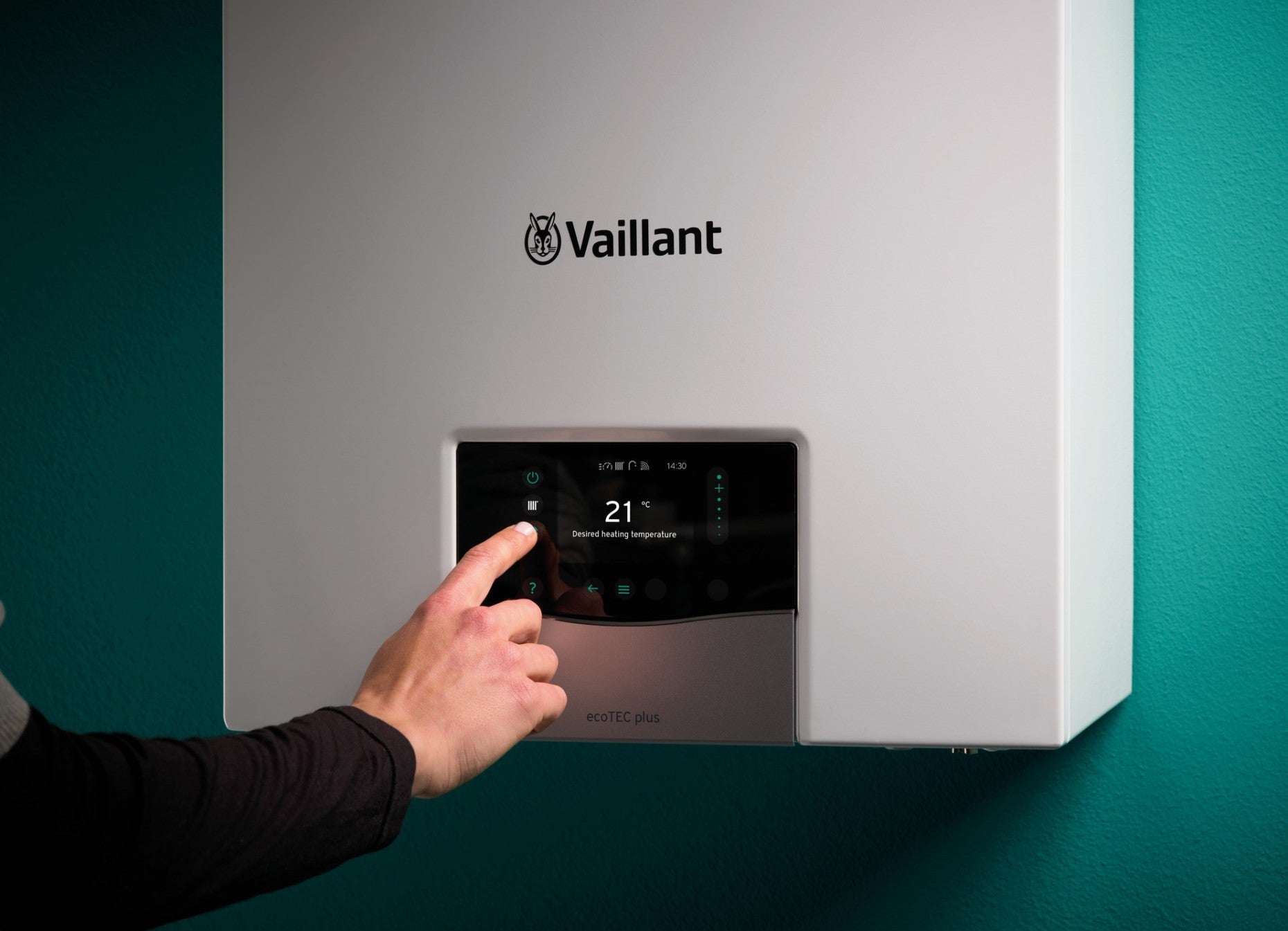 NEW Vaillant ecoTEC Plus 826 Combi Boiler Only